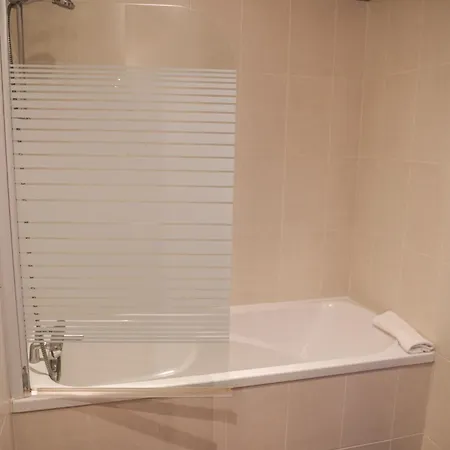 Logis Hotel Spa Restaurant Au Site Normand 3* Clecy