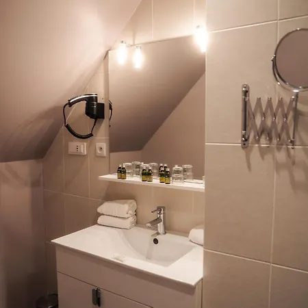 Logis Restaurant Au Site Normand فندق 3*