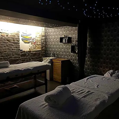 Logis Hotel Spa Restaurant Au Site Normand Clecy