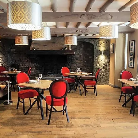 Logis Hotel Spa Restaurant Au Site Normand 3* Clecy