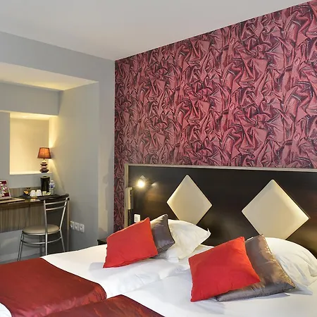 Hotel Logis Hotel Spa Restaurant Au Site Normand Clecy