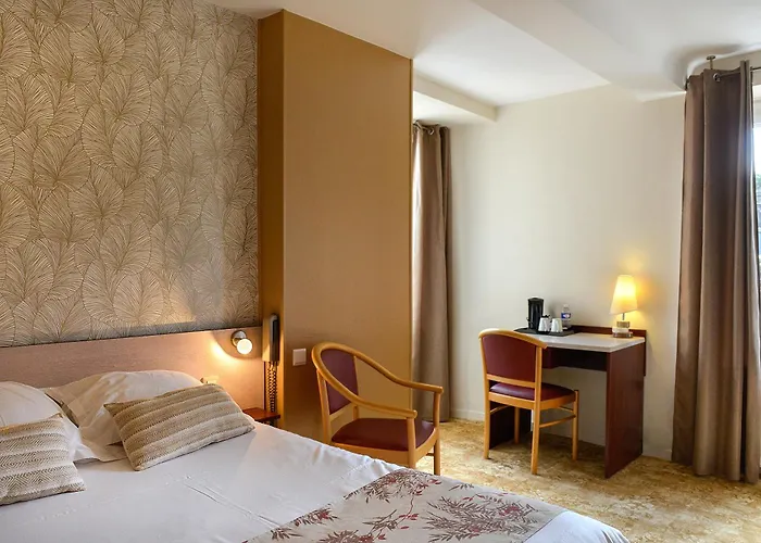 מלון Logis Restaurant Au Site Normand 3*