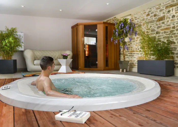 Logis Hotel Spa Restaurant Au Site Normand Hotel