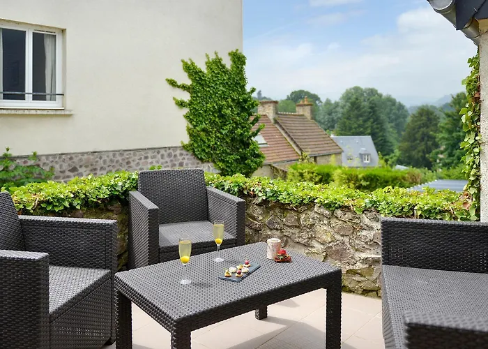 Logis Hotel Spa Restaurant Au Site Normand 3* Clecy