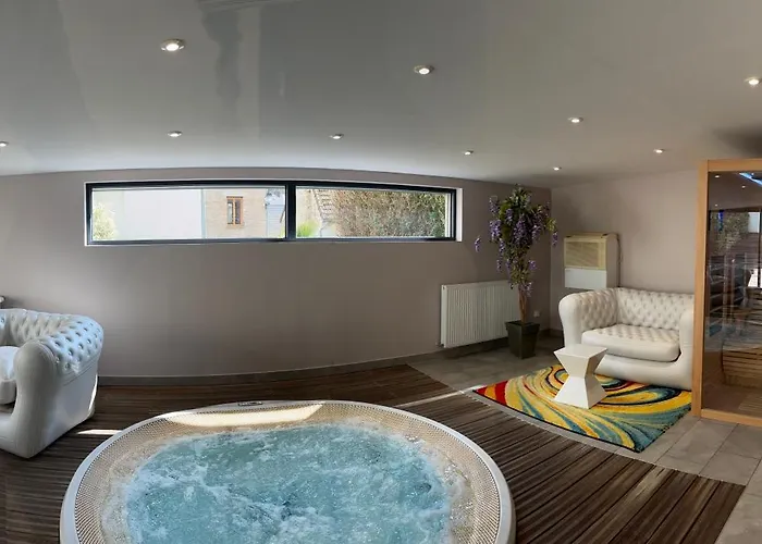 Logis Hotel Spa Restaurant Au Site Normand Clecy