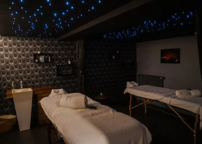 Hotel Logis Hotel Spa Restaurant Au Site Normand