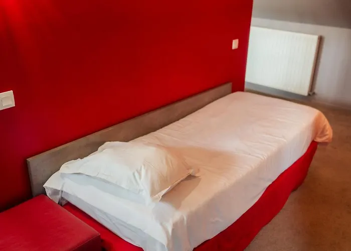 Logis Hotel Spa Restaurant Au Site Normand 3* Clecy