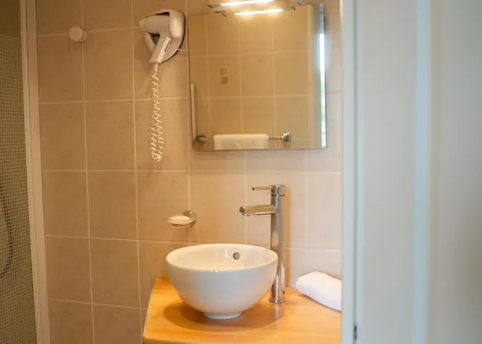 Logis Restaurant Au Site Normand מלון