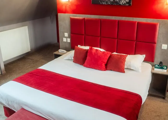 Logis Hotel Spa Restaurant Au Site Normand Clecy