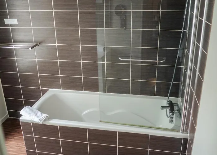 Logis Restaurant Au Site Normand מלון